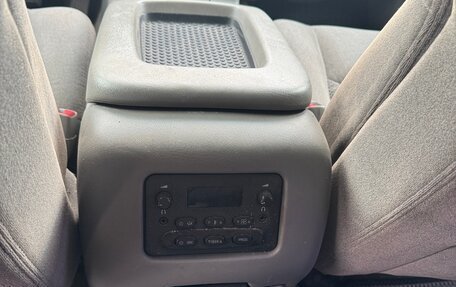 Chevrolet Tahoe II, 2003 год, 700 000 рублей, 14 фотография