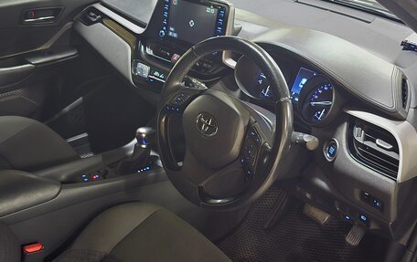 Toyota C-HR I рестайлинг, 2020 год, 1 790 000 рублей, 21 фотография