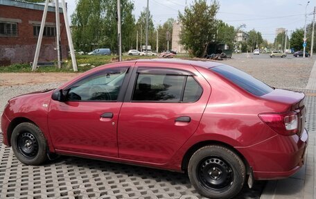 Renault Logan II, 2015 год, 545 000 рублей, 16 фотография
