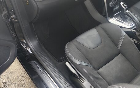 Volvo V40 II рестайлинг, 2016 год, 1 350 000 рублей, 14 фотография