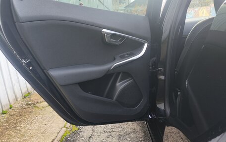 Volvo V40 II рестайлинг, 2016 год, 1 350 000 рублей, 17 фотография
