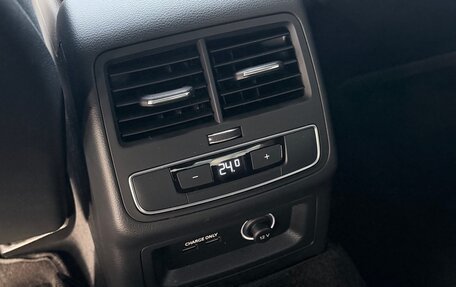 Audi A4, 2019 год, 2 490 000 рублей, 15 фотография