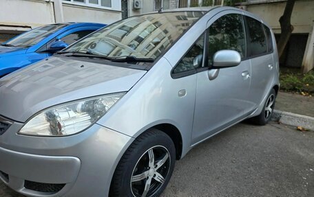 Mitsubishi Colt VI рестайлинг, 2004 год, 500 000 рублей, 4 фотография