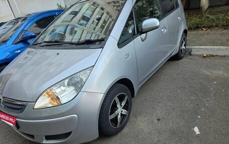 Mitsubishi Colt VI рестайлинг, 2004 год, 500 000 рублей, 3 фотография