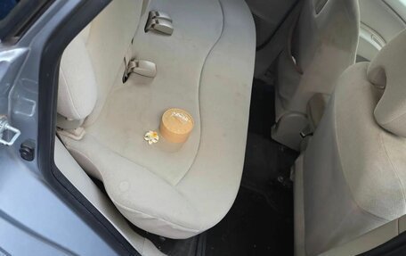 Mitsubishi Colt VI рестайлинг, 2004 год, 500 000 рублей, 12 фотография