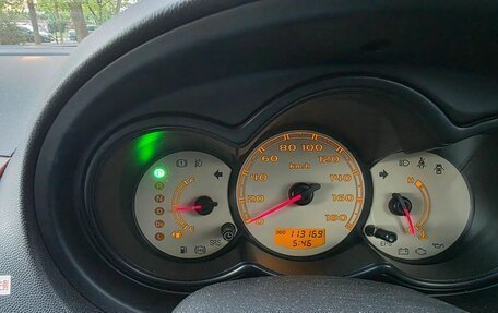 Mitsubishi Colt VI рестайлинг, 2004 год, 500 000 рублей, 18 фотография