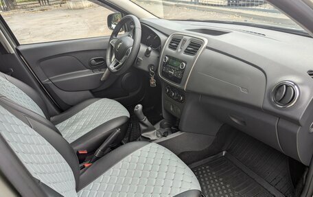 Renault Logan II, 2020 год, 1 100 000 рублей, 10 фотография