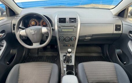 Toyota Corolla, 2012 год, 850 000 рублей, 10 фотография