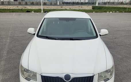 Skoda Superb III рестайлинг, 2012 год, 1 150 000 рублей, 2 фотография