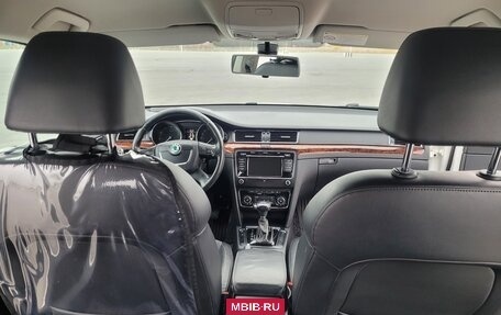 Skoda Superb III рестайлинг, 2012 год, 1 150 000 рублей, 20 фотография