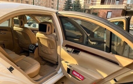 Mercedes-Benz S-Класс, 2011 год, 1 700 000 рублей, 7 фотография