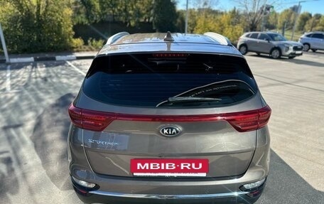 KIA Sportage IV рестайлинг, 2019 год, 1 999 000 рублей, 6 фотография