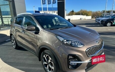 KIA Sportage IV рестайлинг, 2019 год, 1 999 000 рублей, 3 фотография