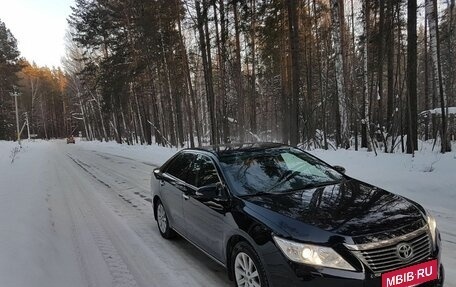 Toyota Camry, 2011 год, 2 000 000 рублей, 2 фотография