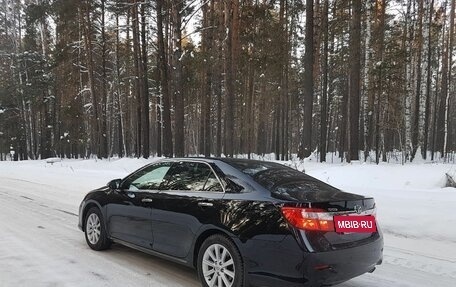 Toyota Camry, 2011 год, 2 000 000 рублей, 10 фотография