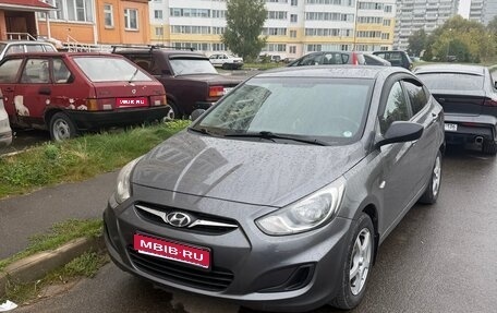 Hyundai Solaris II рестайлинг, 2012 год, 595 000 рублей, 1 фотография