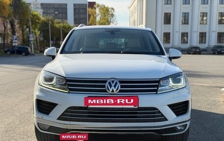 Volkswagen Touareg III, 2016 год, 2 350 000 рублей, 2 фотография
