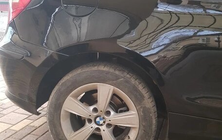 BMW 1 серия, 2009 год, 630 000 рублей, 1 фотография