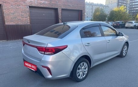KIA Rio IV, 2017 год, 1 100 000 рублей, 6 фотография