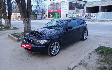 BMW 1 серия, 2009 год, 630 000 рублей, 4 фотография