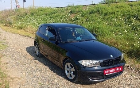 BMW 1 серия, 2009 год, 630 000 рублей, 7 фотография