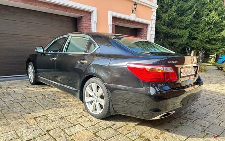 Lexus LS IV, 2011 год, 2 800 000 рублей, 3 фотография