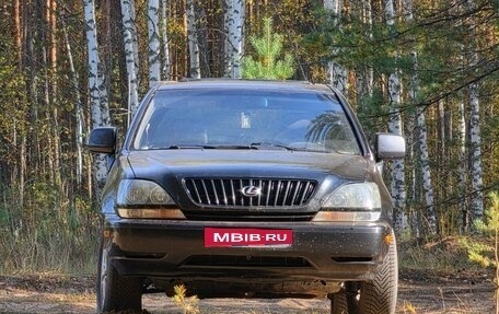 Lexus RX IV рестайлинг, 1999 год, 500 000 рублей, 1 фотография