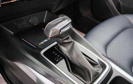 Chevrolet Monza, 2023 год, 1 749 000 рублей, 18 фотография