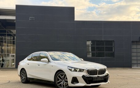 BMW 5 серия, 2024 год, 7 000 000 рублей, 1 фотография