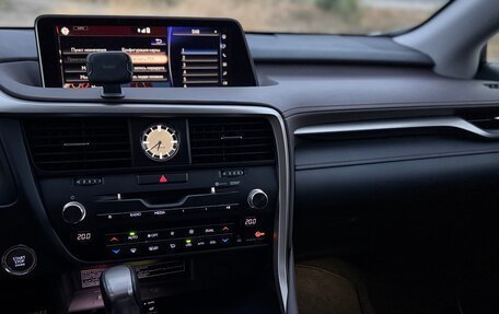 Lexus RX IV рестайлинг, 2019 год, 5 400 000 рублей, 13 фотография