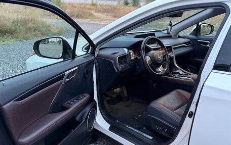 Lexus RX IV рестайлинг, 2019 год, 5 400 000 рублей, 12 фотография