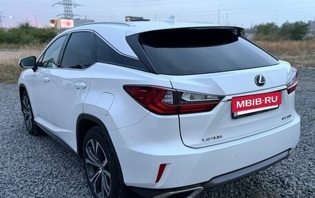 Lexus RX IV рестайлинг, 2019 год, 5 400 000 рублей, 6 фотография