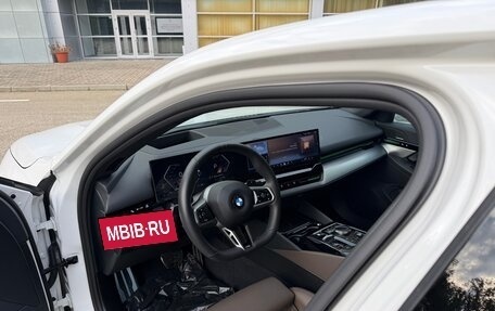 BMW 5 серия, 2024 год, 7 000 000 рублей, 9 фотография