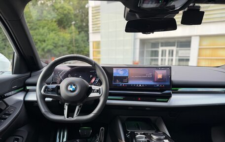 BMW 5 серия, 2024 год, 7 000 000 рублей, 16 фотография