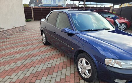 Opel Vectra B рестайлинг, 1997 год, 390 000 рублей, 3 фотография