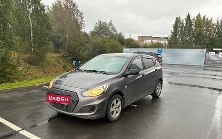 Hyundai Solaris II рестайлинг, 2012 год, 625 000 рублей, 5 фотография