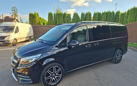 Mercedes-Benz V-Класс, 2021 год, 8 130 000 рублей, 3 фотография