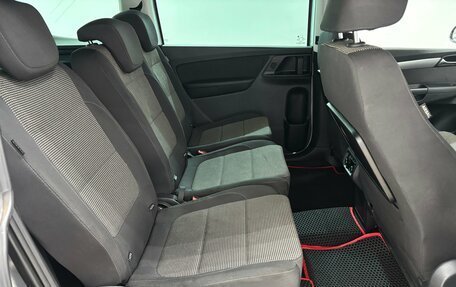 Volkswagen Sharan II, 2011 год, 1 315 000 рублей, 16 фотография
