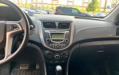Hyundai Solaris II рестайлинг, 2012 год, 600 000 рублей, 5 фотография