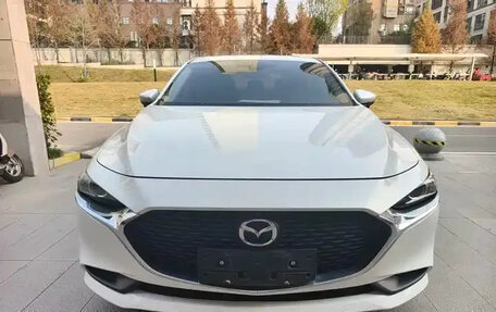 Mazda 3, 2021 год, 1 130 000 рублей, 2 фотография