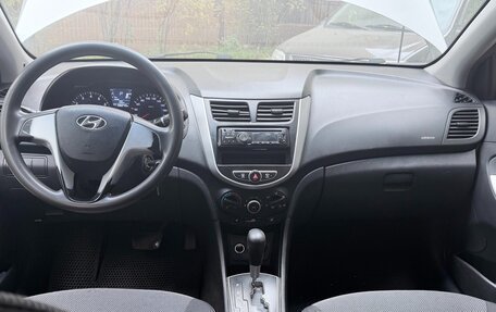 Hyundai Solaris II рестайлинг, 2013 год, 555 000 рублей, 9 фотография