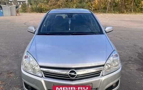 Opel Astra H, 2011 год, 430 000 рублей, 1 фотография