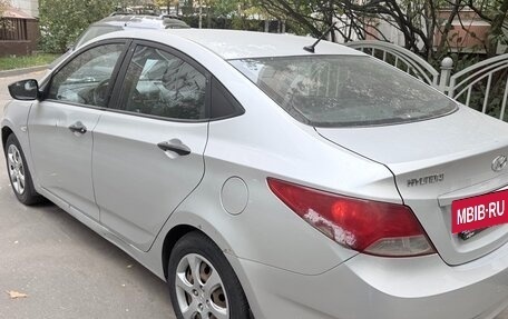 Hyundai Solaris II рестайлинг, 2013 год, 555 000 рублей, 4 фотография
