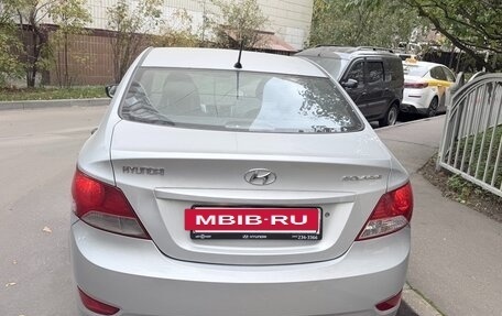 Hyundai Solaris II рестайлинг, 2013 год, 555 000 рублей, 8 фотография