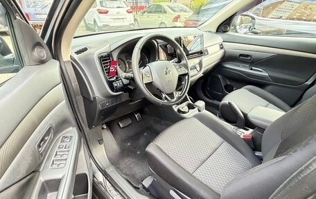 Mitsubishi Outlander III рестайлинг 3, 2015 год, 1 850 000 рублей, 23 фотография