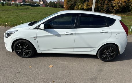 Hyundai Solaris II рестайлинг, 2015 год, 1 180 000 рублей, 1 фотография