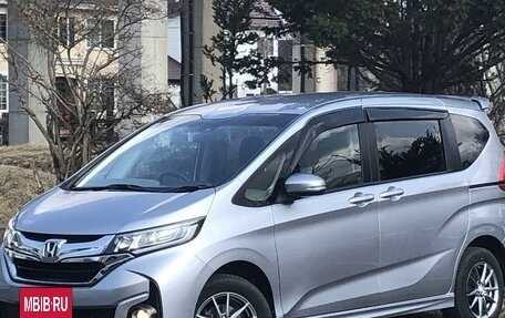 Honda Freed II, 2018 год, 1 212 000 рублей, 3 фотография