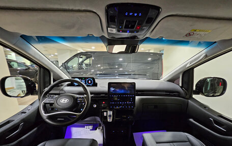 Hyundai Staria, 2024 год, 9 450 000 рублей, 8 фотография