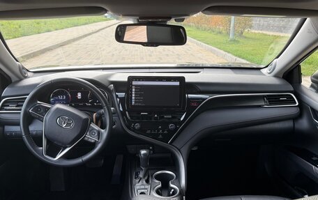 Toyota Camry, 2023 год, 3 850 000 рублей, 6 фотография