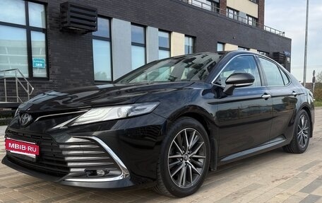 Toyota Camry, 2023 год, 3 850 000 рублей, 3 фотография
